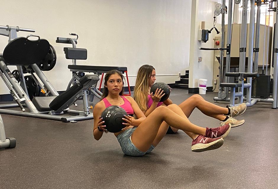 LBCC Kinesiology students working out at the gym