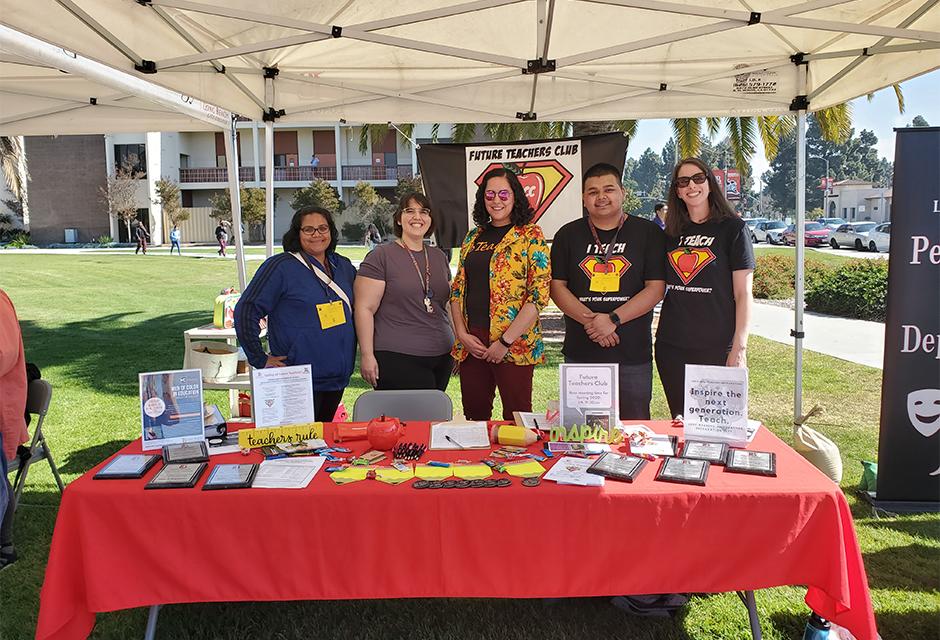 Future Teachers Club welcomed CSULB College of Education at our LBCC club fair